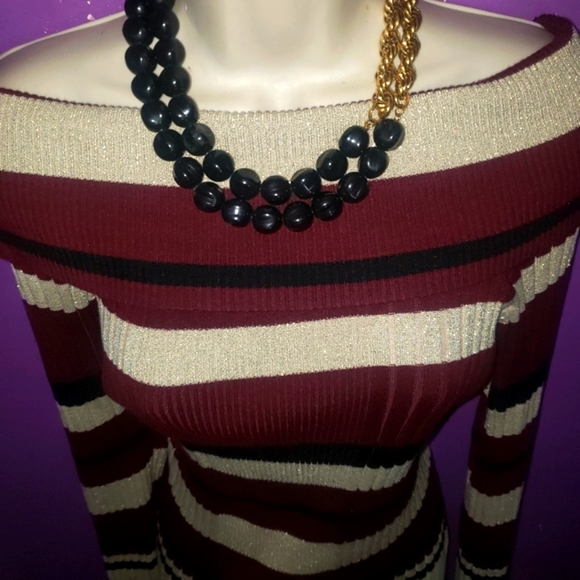 OFF THE SHOULDER SWEATER DRESS - Picture 4 of 8